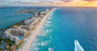 Best time to visit Mexico beaches.